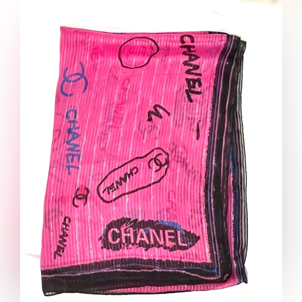 CHANEL Vibrant Pink and Black Scarf - Picture 4 of 7